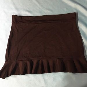 Woman’s medium bathing suit bottom cover up.